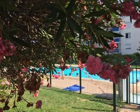 Lesjardinsfleuris Апартаменты *